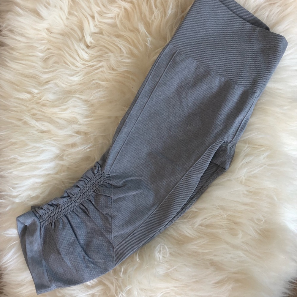 Lululemon In The Flow crop seamless leggings